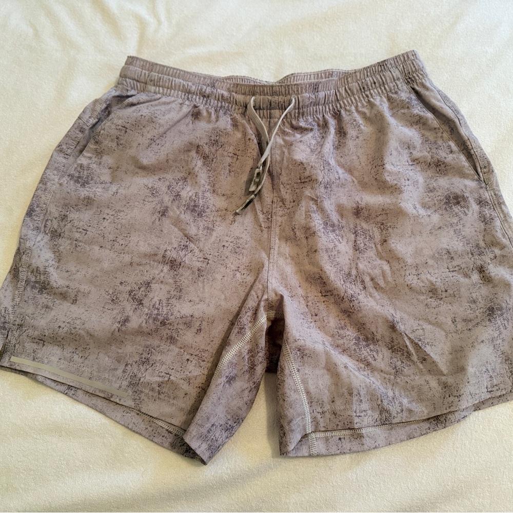 Bearbottom Clothing 5.5” Run Short v2 - Concrete - Medium